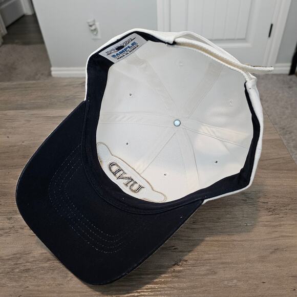 Vintage Notre Dame Strapback Hat Cap 90s White Gold Fighting Irish UND Est 1842 - Picture 9 of 10